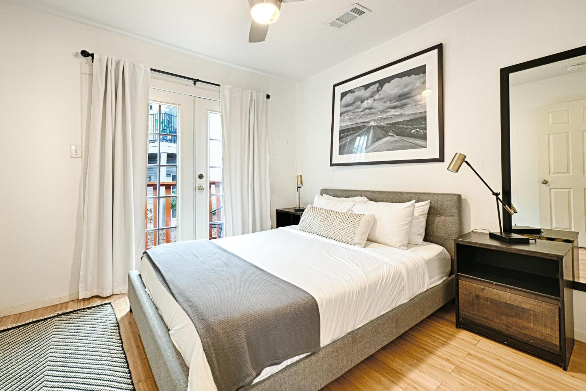 Отель Heart Of Austin Hideaway Экстерьер фото