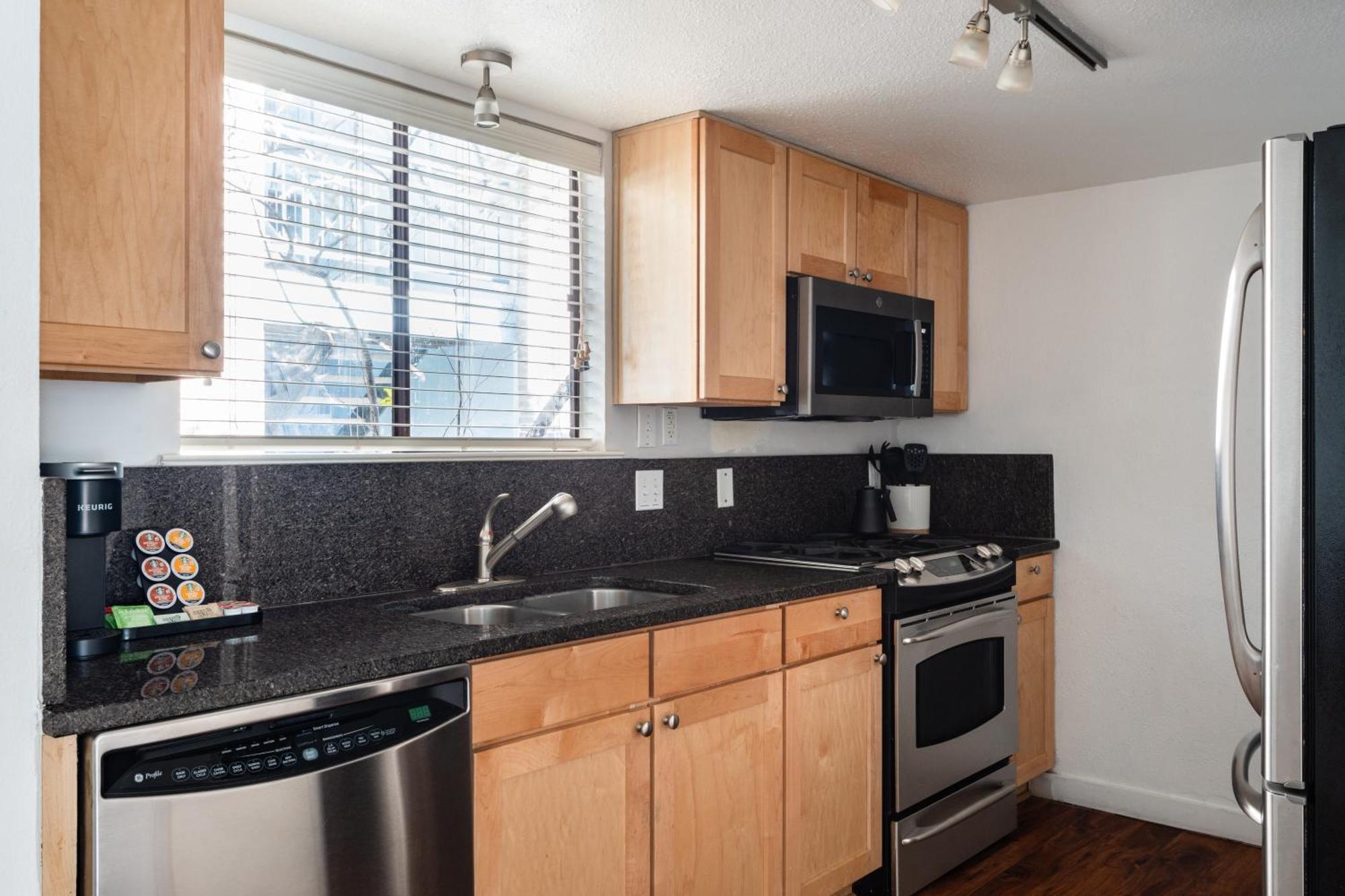 Отель Heart Of Austin Hideaway Экстерьер фото